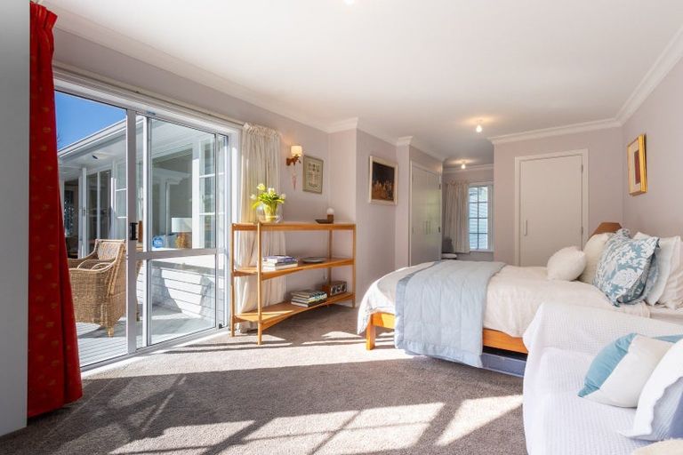 Photo of property in 28 Karu Crescent, Waikanae, 5036