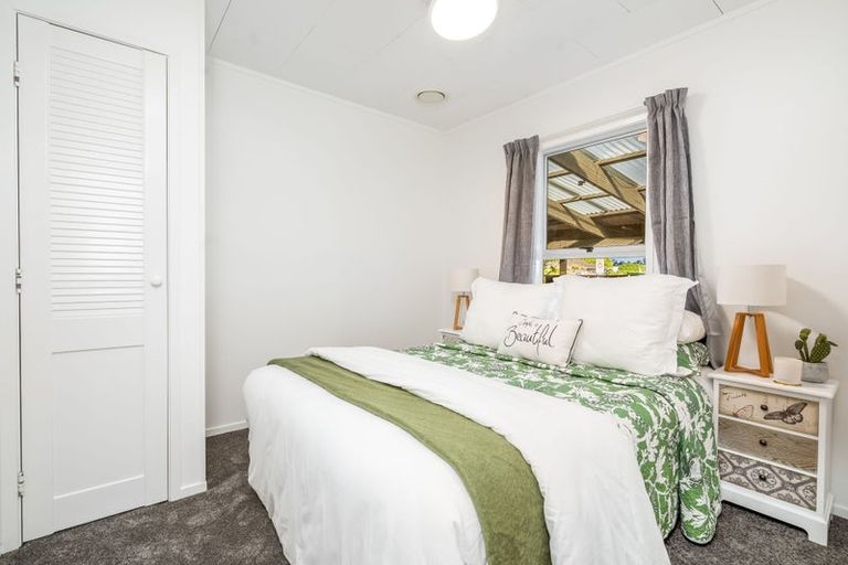 Photo of property in 4 Silverstone Place, Henderson, Auckland, 0612