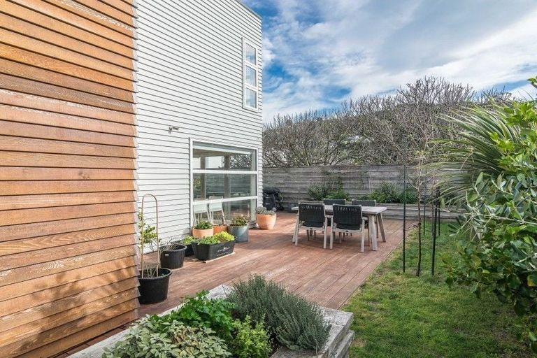 Photo of property in 158a Onepu Road, Lyall Bay, Wellington, 6022