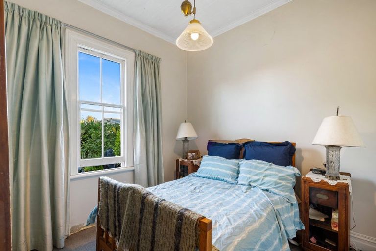 Photo of property in 145 Wellesley Road, Napier South, Napier, 4110