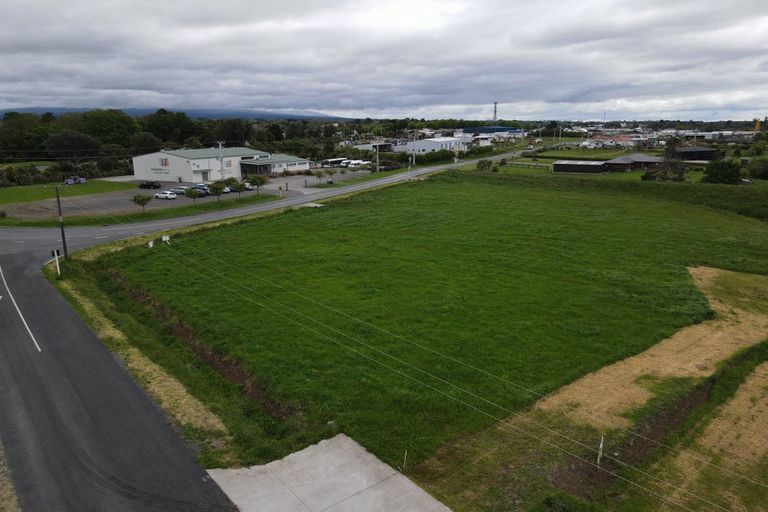 Photo of property in 1 Hills Road, Stratford, 4391