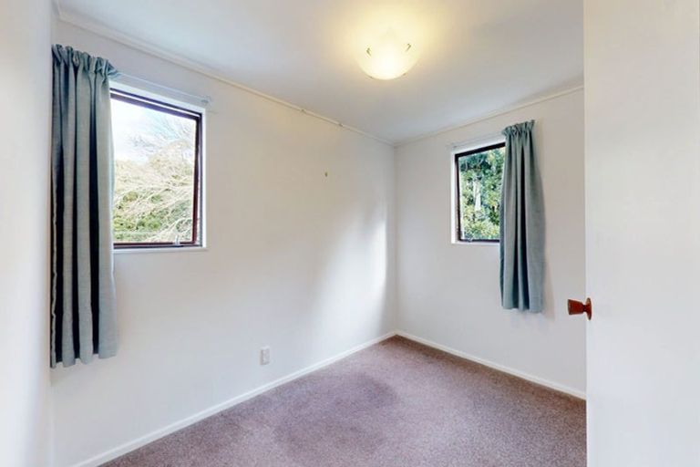 Photo of property in 4/75 Delhi Crescent, Khandallah, Wellington, 6035