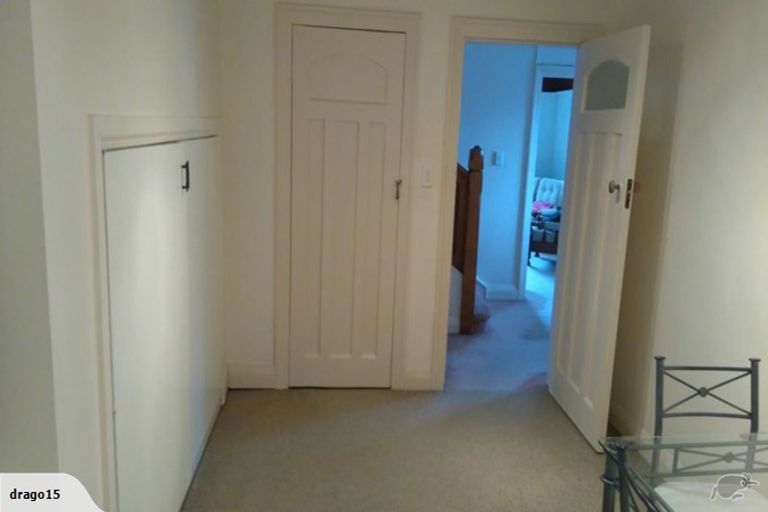 Photo of property in 77 Webb Street, Mount Cook, Wellington, 6011