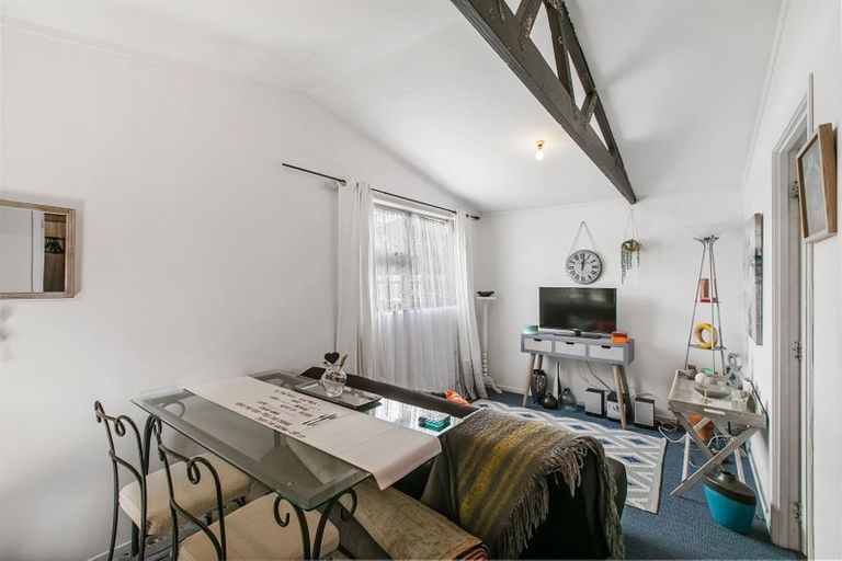 Photo of property in 1/104 Fitzroy Street, Papatoetoe, Auckland, 2104