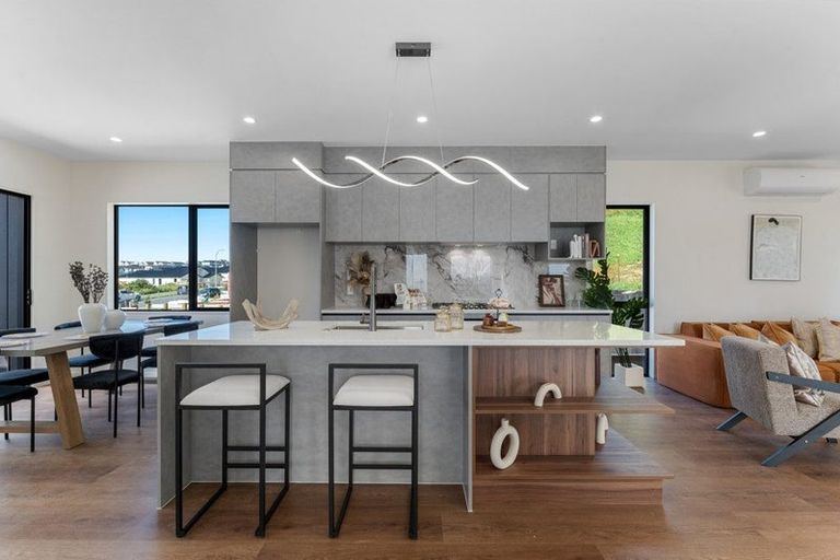 Photo of property in 244e West Hoe Heights, Orewa, 0931
