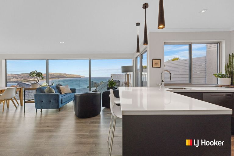 Photo of property in 63 Cliffs Road, Saint Clair, Dunedin, 9012