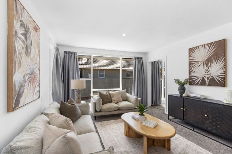 Photo of property in 465 Mairehau Road, Parklands, Christchurch, 8083