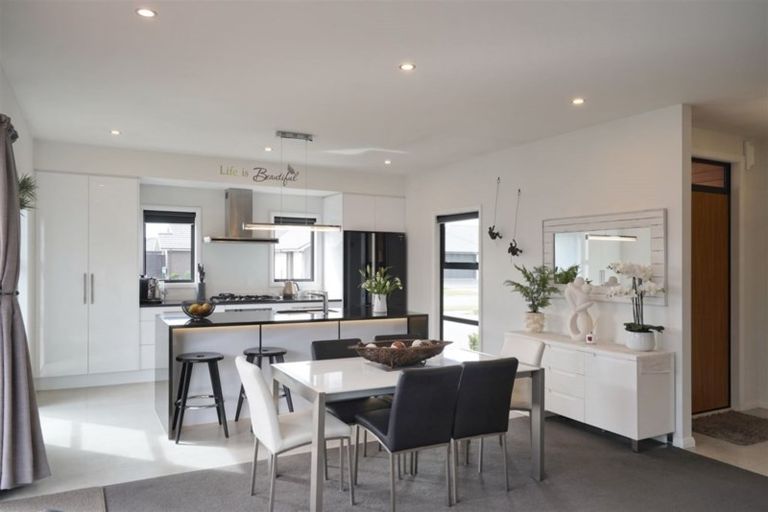 Photo of property in 5 Genoa Avenue, Rolleston, 7614