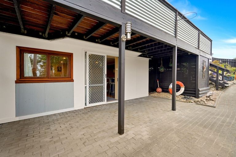 Photo of property in 14 Ebony Place, Massey, Auckland, 0614
