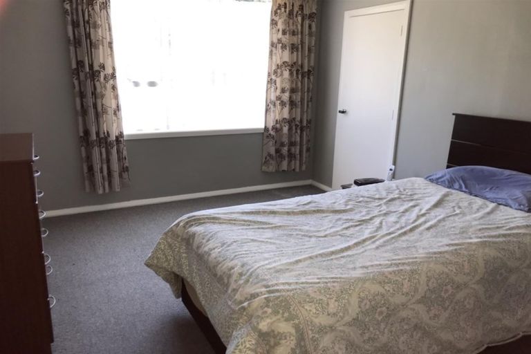 Photo of property in 9 Page Street, Stratford, 4332