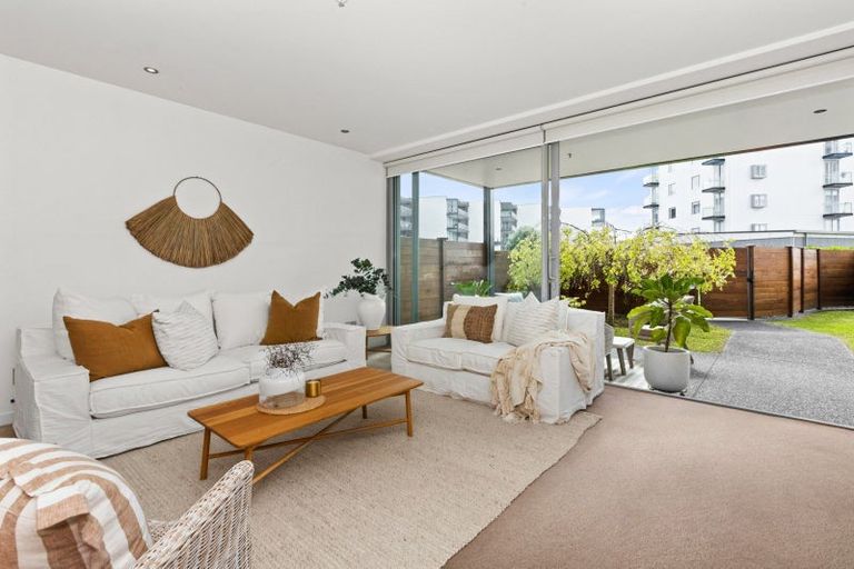 Photo of property in 102d/14 West Quay, Ahuriri, Napier, 4110