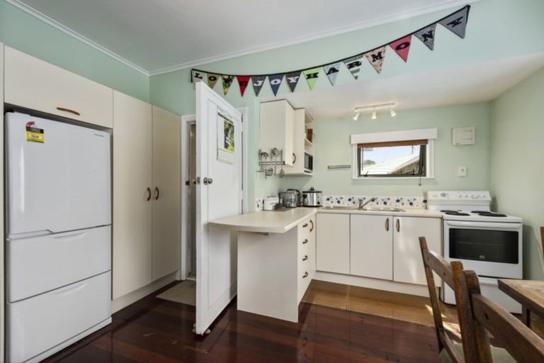 Photo of property in 16 Jutland Street, Waterloo, Lower Hutt, 5011