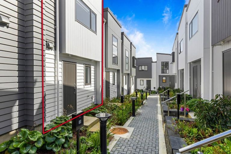 Photo of property in 56 Raupeti Lane, Henderson, 0612