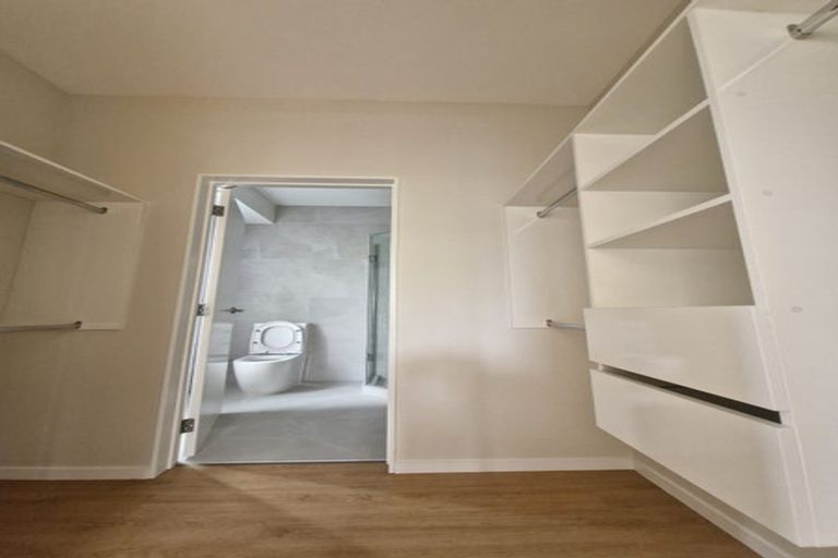 Photo of property in 4d Deep Creek Road, Torbay, Auckland, 0630