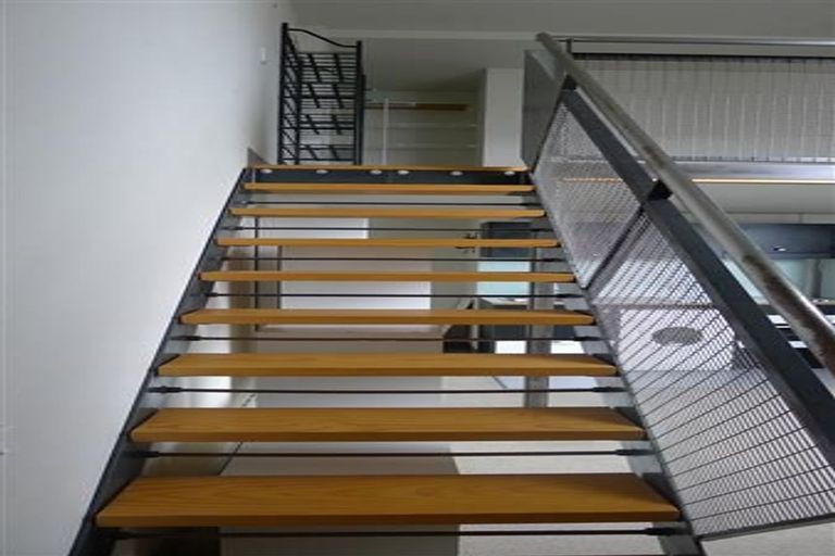 Photo of property in Urbane Apartments, 37/29 Webb Street, Mount Cook, Wellington, 6011