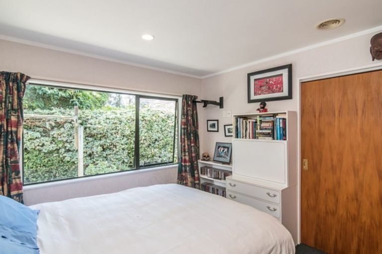 Photo of property in 11 Hurworth Grove, Waikanae, 5036