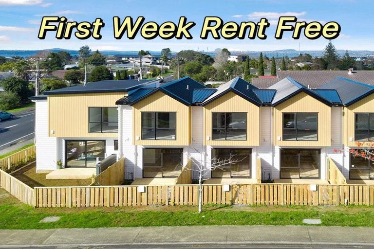 Photo of property in 3/2a Mantra Road, Massey, Auckland, 0614