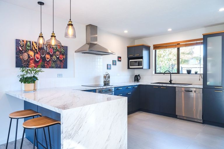 Photo of property in 10 Ludlow Place, Parklands, Christchurch, 8083