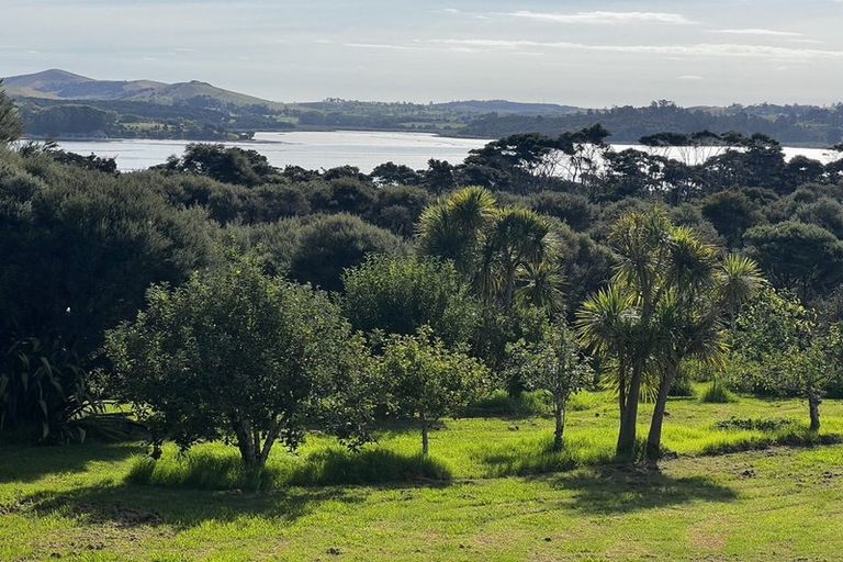 Photo of property in 452 Pahi Road, Pahi, Paparoa, 0571