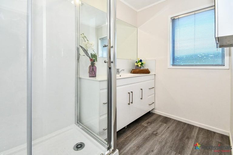 Photo of property in 2/46a Claude Road, Manurewa, Auckland, 2102
