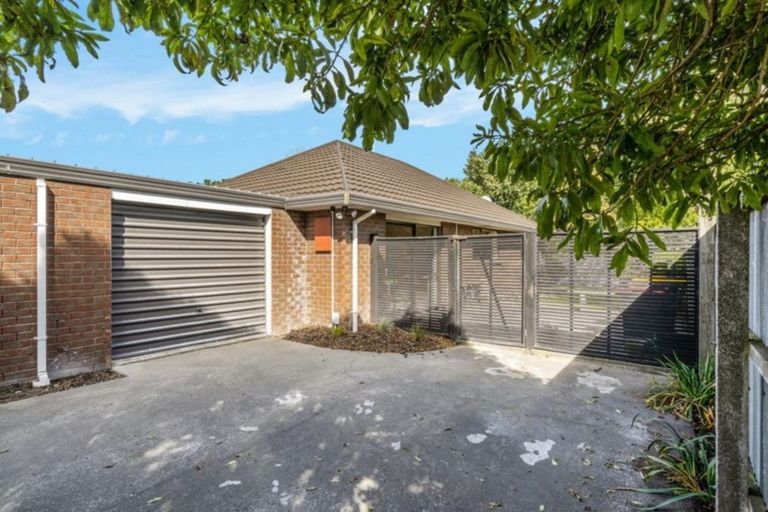 Photo of property in 50 Awatea Road, Hornby, Christchurch, 8042
