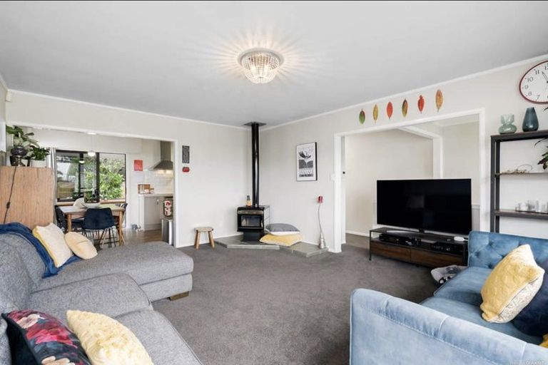 Photo of property in 14 Opal Avenue, Pakuranga, Auckland, 2010