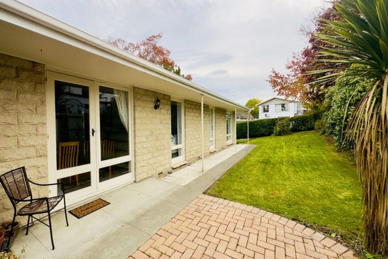 Photo of property in 11a Kitchener Square, Highfield, Timaru, 7910