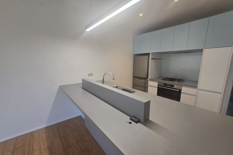 Photo of property in 38 Saddleback Grove, Karori, Wellington, 6012