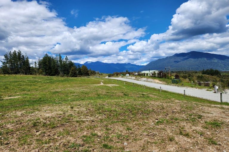 Photo of property in 203 Lake Brunner Road, Moana, 7875