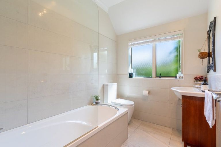 Photo of property in 66 The Drive, Paraparaumu Beach, Paraparaumu, 5032