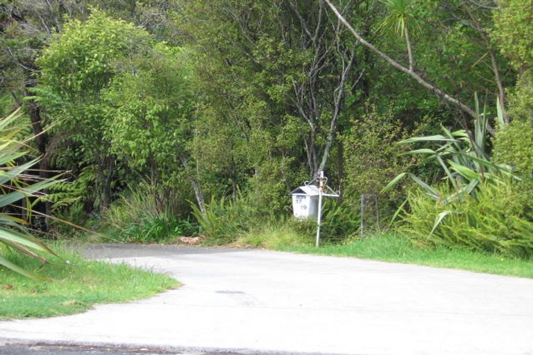 Photo of property in 17 View Road, Campbells Bay, Auckland, 0630