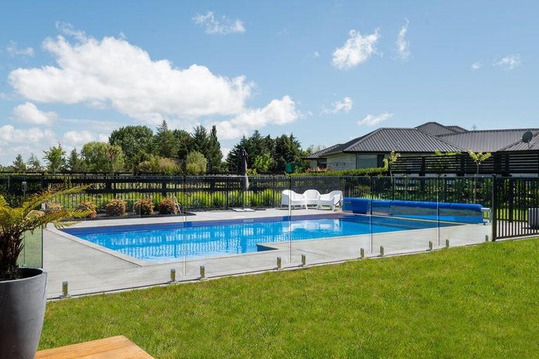 Photo of property in 39 Mike Smith Drive, Cambridge, 3434