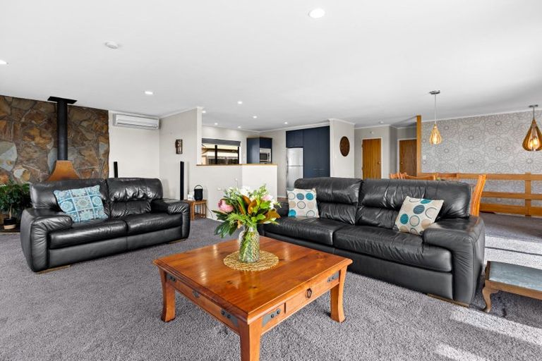 Photo of property in 58 Churchill Drive, Taradale, Napier, 4112