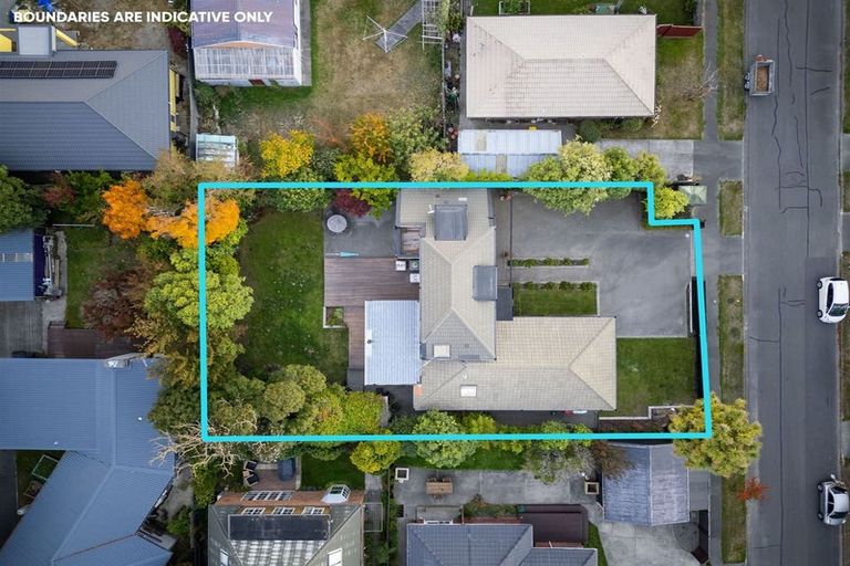 Photo of property in 4 Elwyn Place, Avonhead, Christchurch, 8042