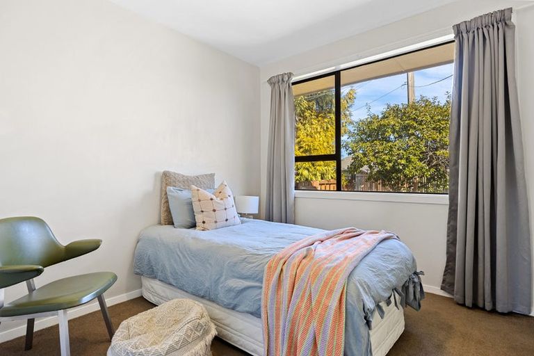 Photo of property in 42 Chedworth Avenue, Bishopdale, Christchurch, 8053