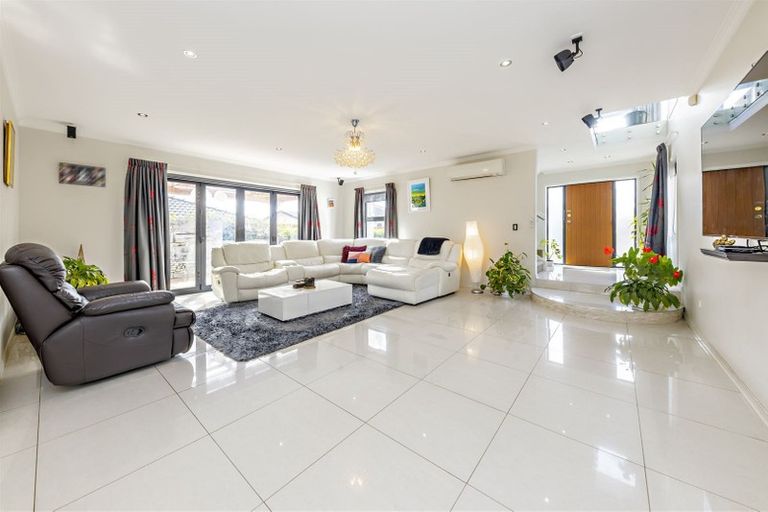 Photo of property in 43 Mckittrick Avenue, Flat Bush, Auckland, 2019