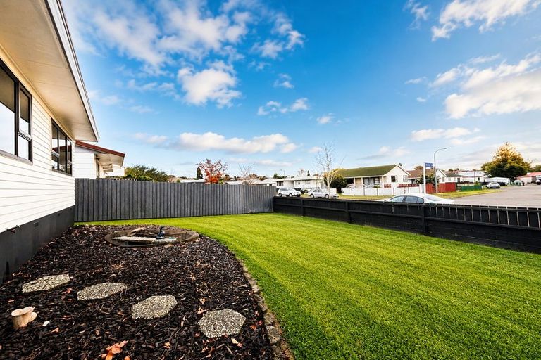 Photo of property in 21 Blomfield Street, Nawton, Hamilton, 3200