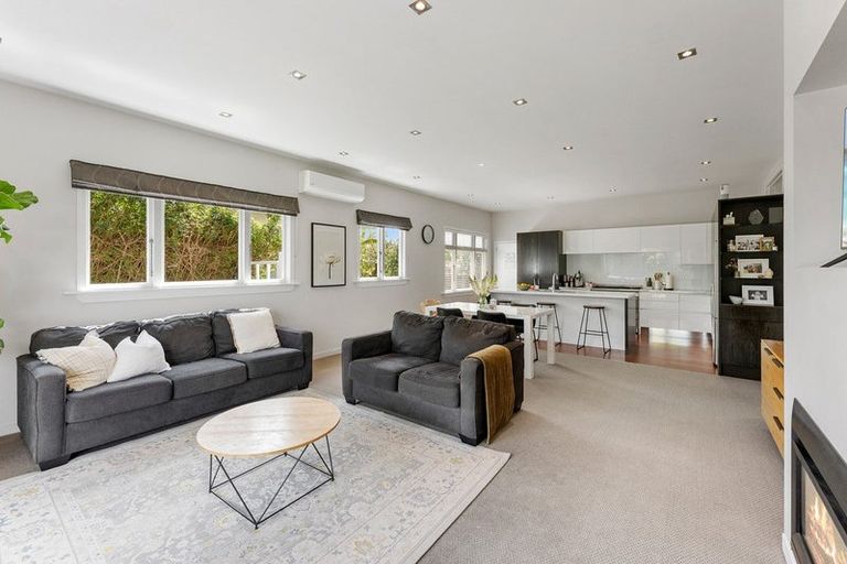 Photo of property in 56 Doone Street, Lynmouth, New Plymouth, 4310