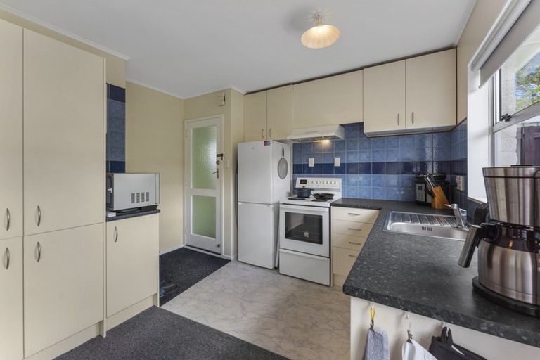 Photo of property in 7a Lincoln Grove, Wainuiomata, Lower Hutt, 5014