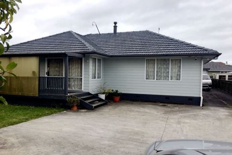 Photo of property in 641 Te Atatu Road, Te Atatu Peninsula, Auckland, 0610