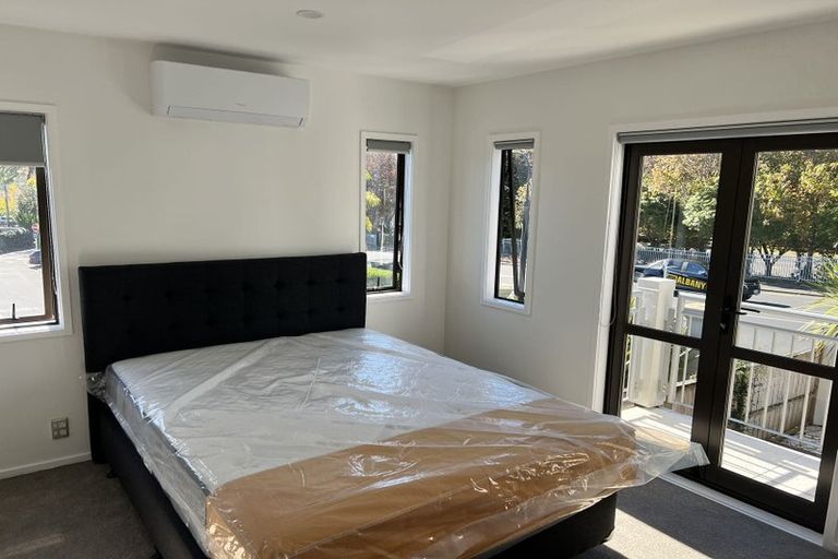 Photo of property in The Grange, 1/92 Bush Road, Albany, Auckland, 0632