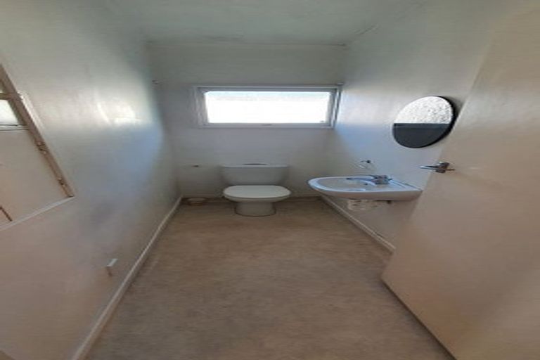 Photo of property in 57 Ocean View Road, Hillcrest, Auckland, 0627