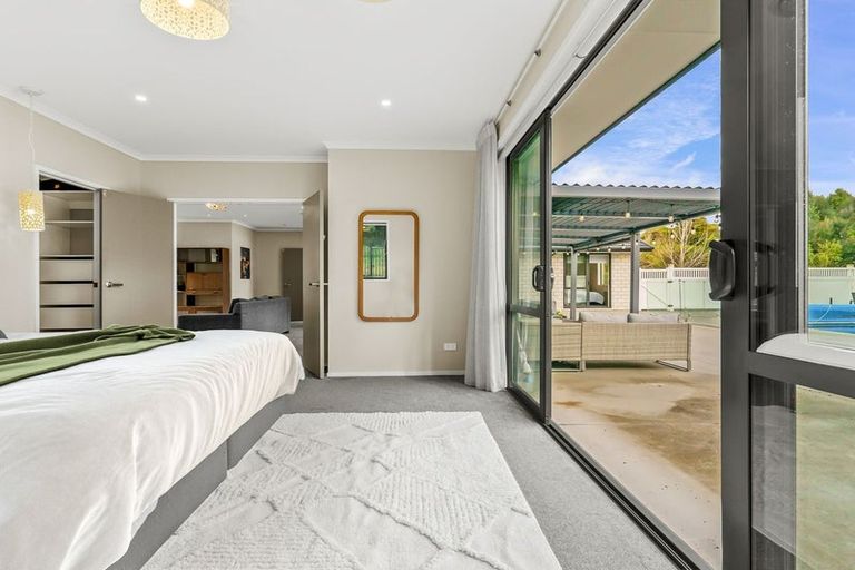 Photo of property in 2d Country Club Lane, Waiuku, 2123