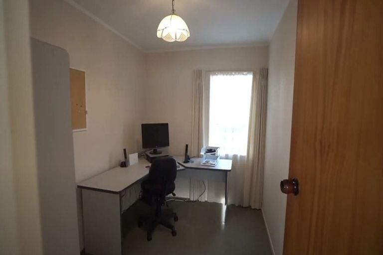 Photo of property in 3b Naumai Place, Spotswood, New Plymouth, 4310