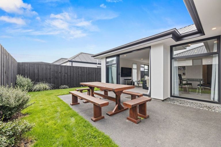 Photo of property in 7 Borthwick Street, Belfast, Christchurch, 8051