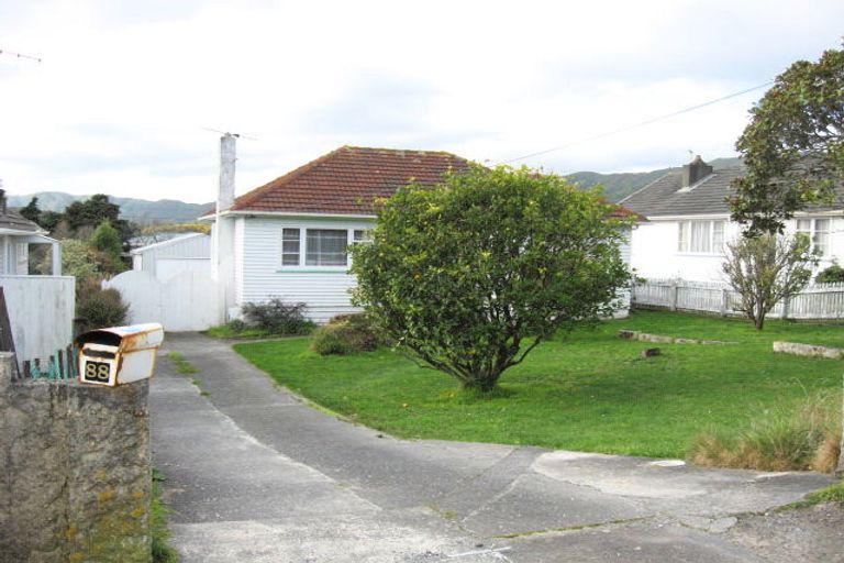 Photo of property in 88 Fraser Street, Wainuiomata, Lower Hutt, 5014