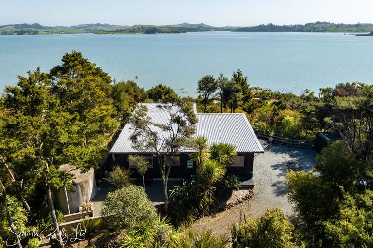 Photo of property in 13 Lancewood Lane, Pahi, Paparoa, 0571