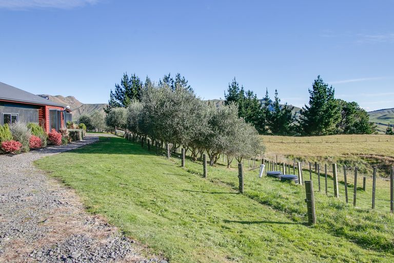 Photo of property in 824 Maraetotara Road, Maraetotara, Havelock North, 4294