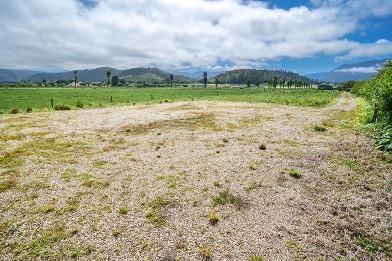 Photo of property in 474b State Highway 2, Opaki, Masterton, 5871