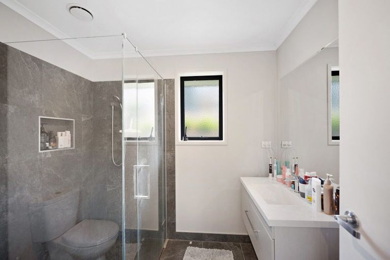 Photo of property in 14 Urumaraki Avenue, Helensville, 0800